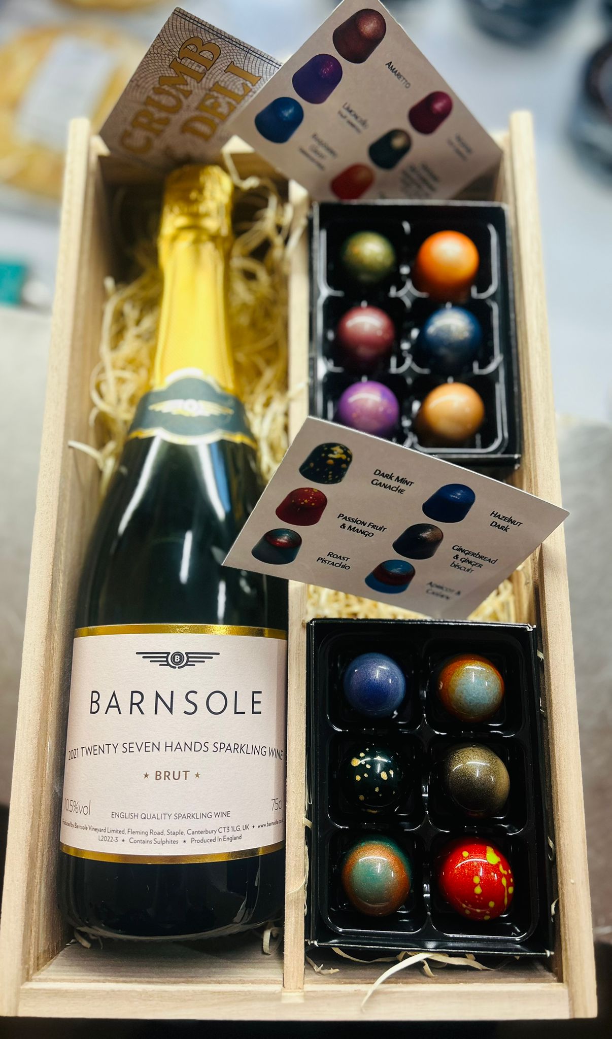 Wine and food hamper
